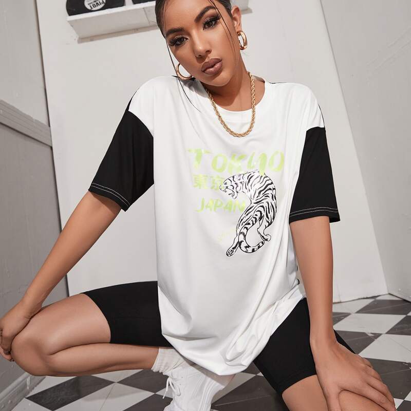 

Drop Shoulder Tiger & Japanese Letter Longline Tee, Black and white
