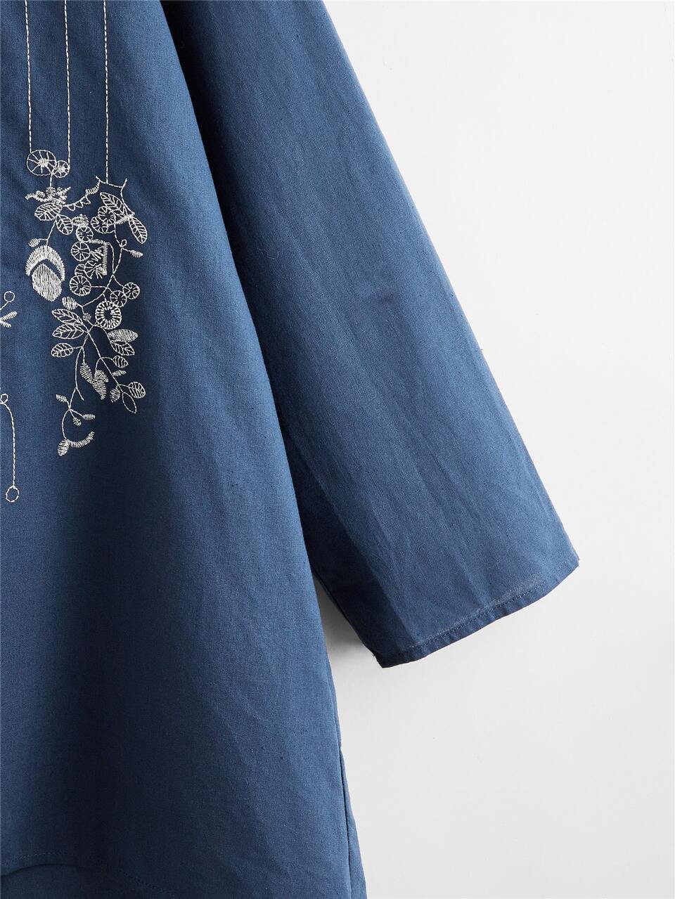 Plus Embroidery Floral High-low Hem Half Button Placket Top