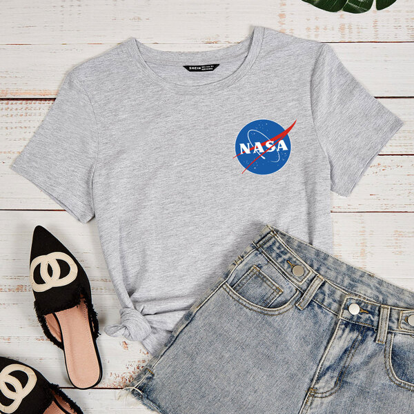 

Letter Graphic Short Sleeve Tee, Light grey