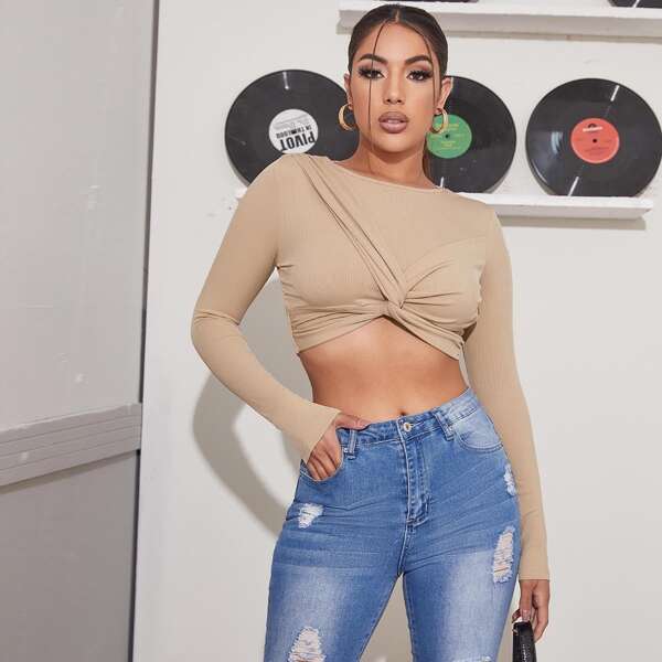 

Twist Front Crop Tee, Apricot