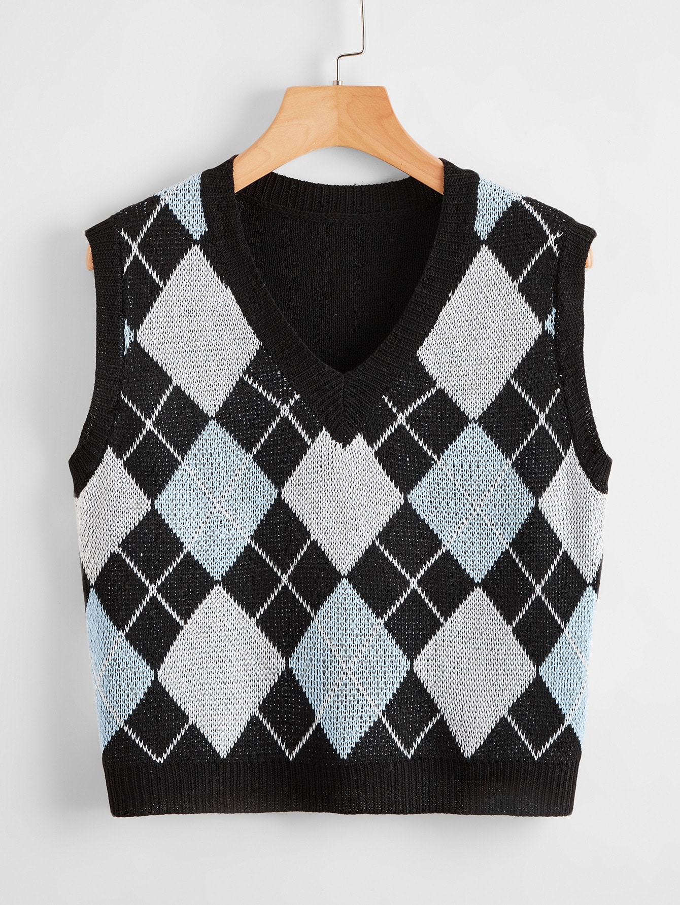 Argyle Pattern Crop Sweater Vest thumbnail