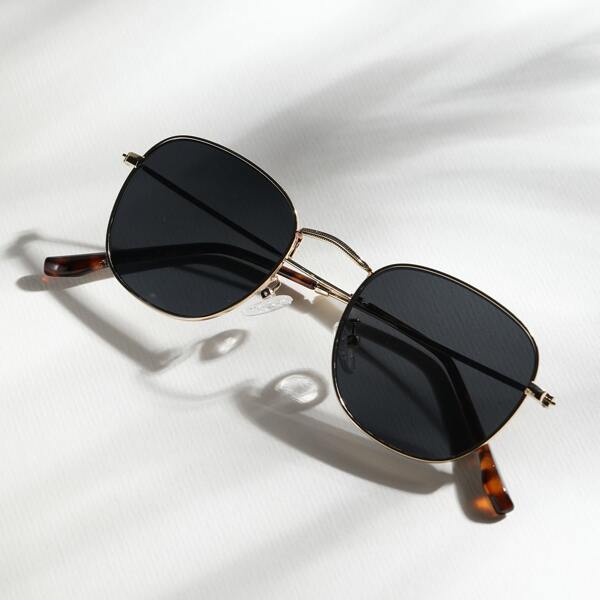 

Metal Frame Sunglasses