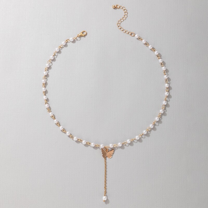 

Butterfly Faux Pearl Choker, White