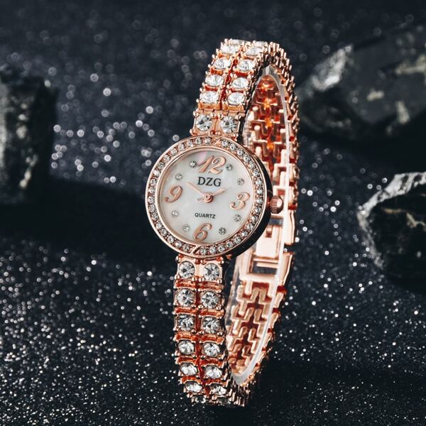 

Rhinestone Decor Quartz Watch