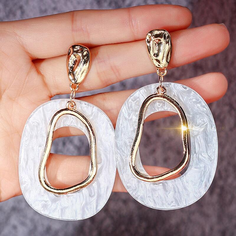 

Layered Round Drop Earrings, White