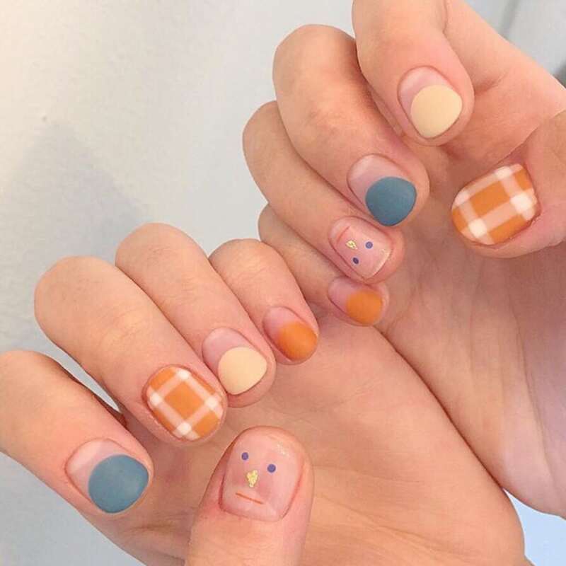 

1sheet Cartoon Graphic Nail Sticker, Multicolor