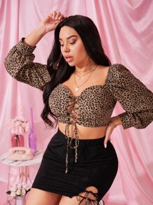 Celure لباس علوي قصير برباط امامي وبطباعة الفهد مقاس كبير