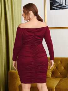 Plus Off Shoulder Ruched Bodycon Dress - Maroon - View 2