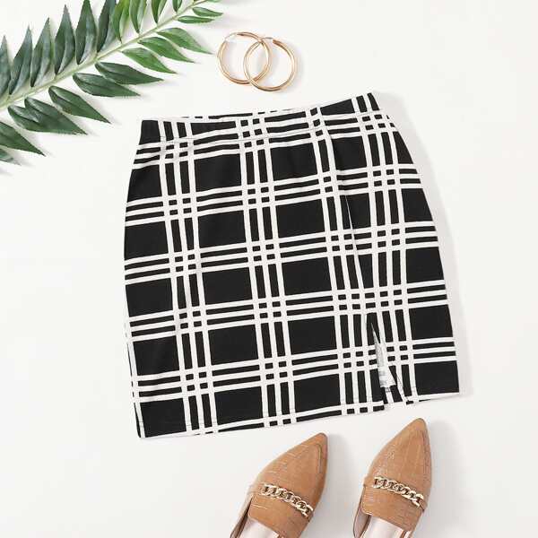 

Split Hem Plaid Skirt, Black and white