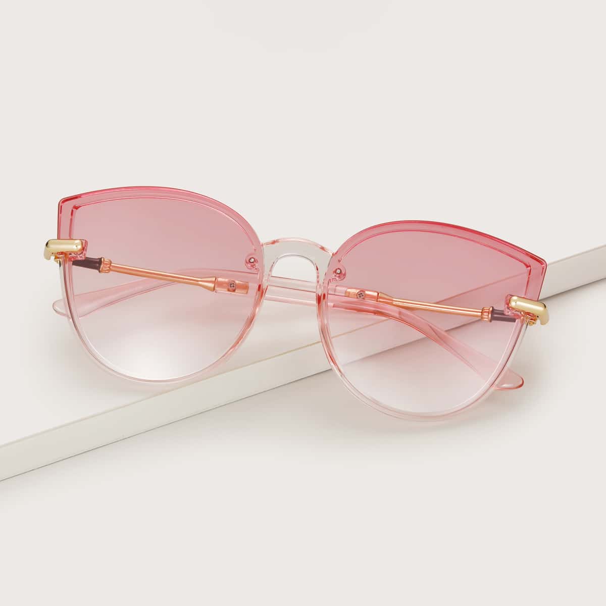 

Ombre Cat Eye Sunglasses