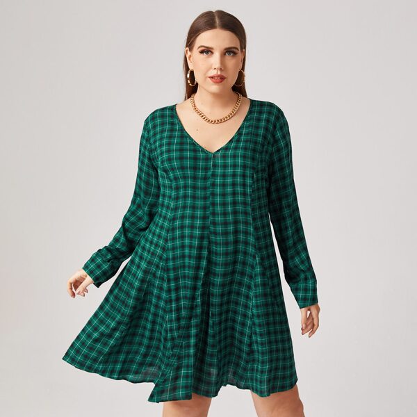 

Plus V-neck Fold Pleated Front Tartan Dress, Dark green