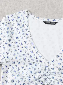 Soleia Cottagecore Drawstring Front Ditsy Floral Top - Blue and White - View 3