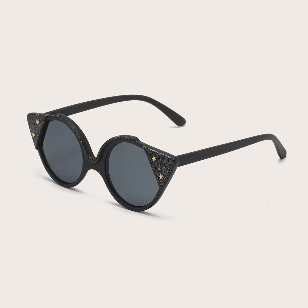 

Star Cat Eye Sunglasses