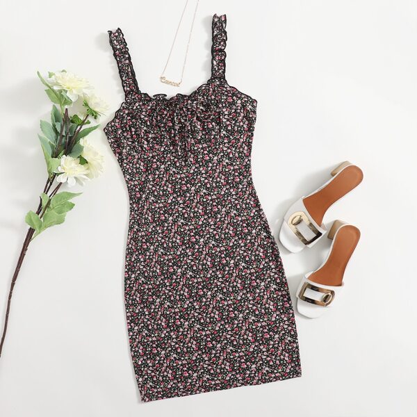 

Tie Front Ruched Bust Ditsy Floral Dress, Multicolor