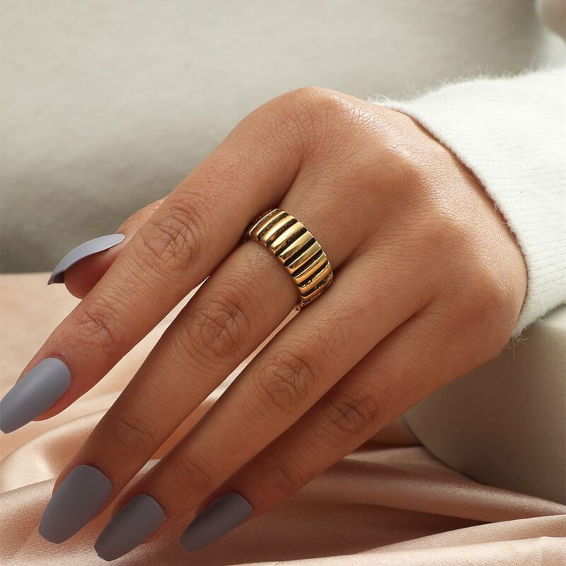 

Metal Engraved Ring, Bronze