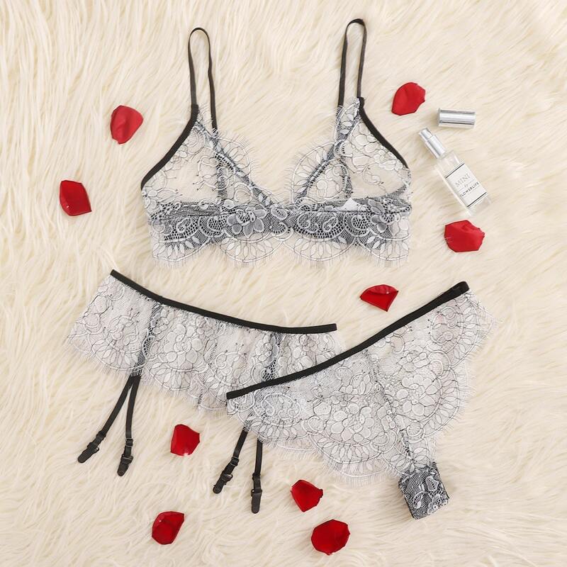 

Floral Lace Garter Lingerie Set, Multicolor
