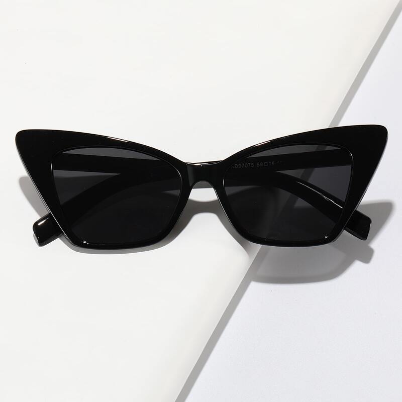 

Cat Eye Sunglasses