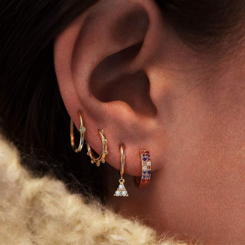 

4pcs Rhinestone Huggie Earrings, Gold