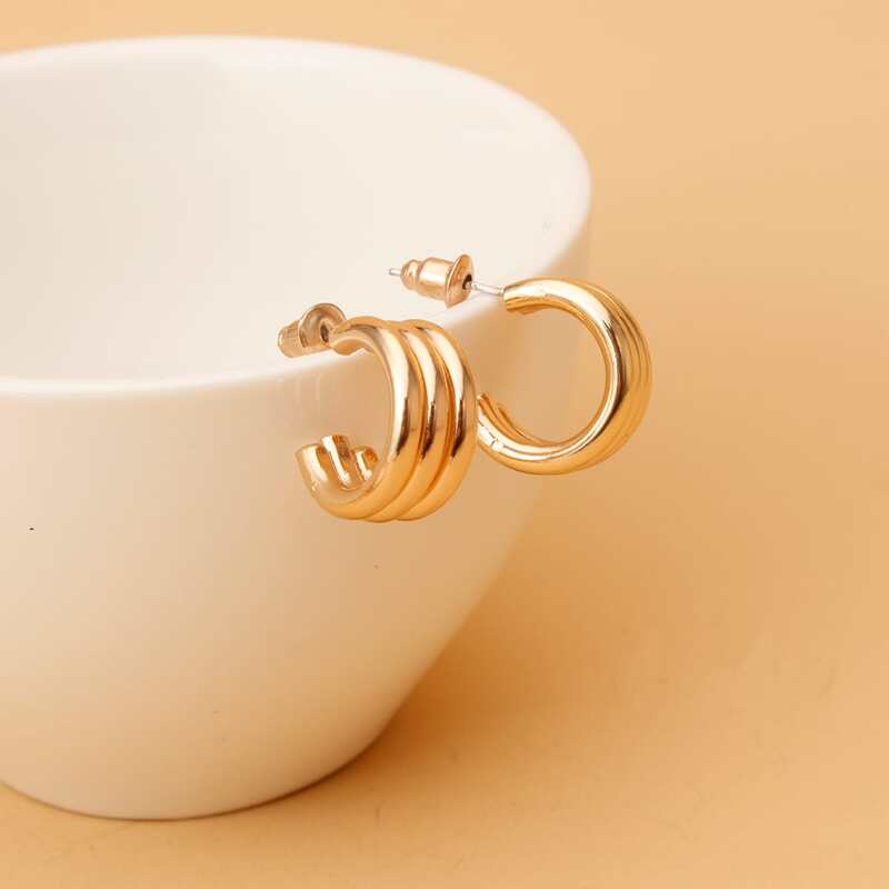 

Minimalist Hoop Earrings, Gold