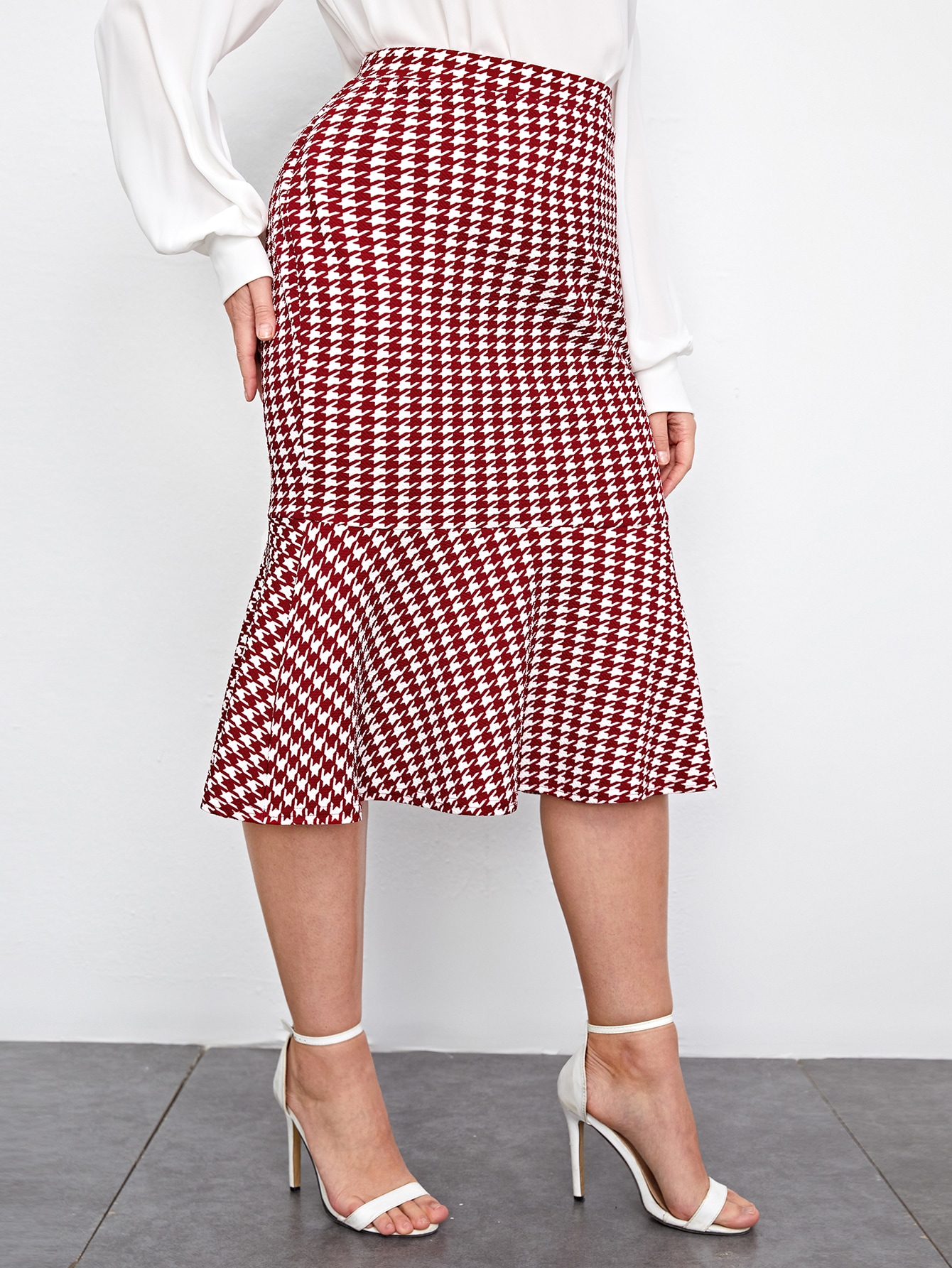 Plus Ruffle Hem Houndstooth Skirt thumbnail