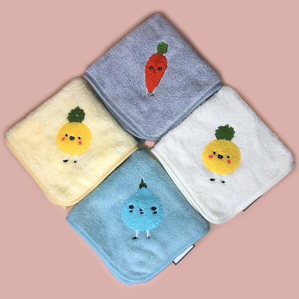 

1pc Fruit Embroidery Random Hand Towel, Multicolor