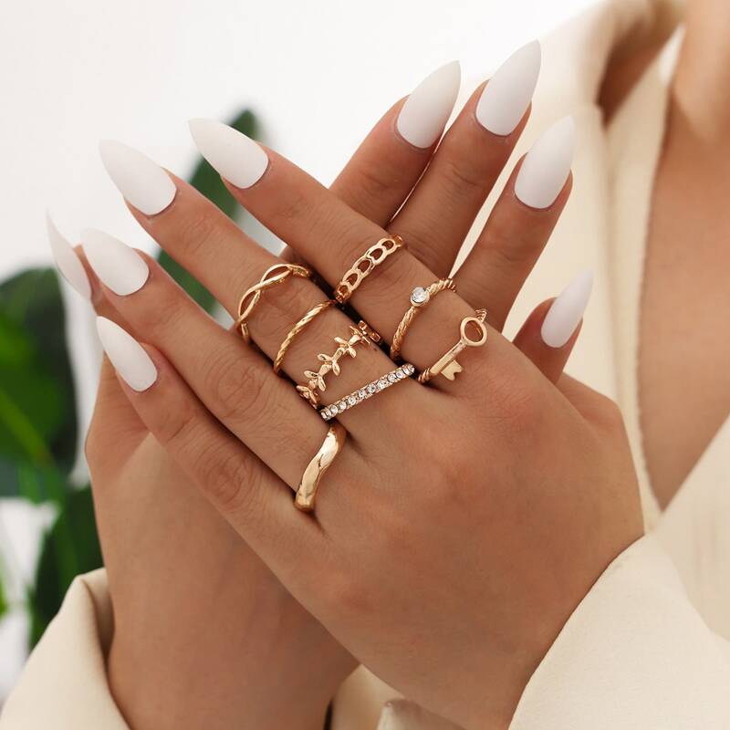 

8pcs Rhinestone Leaf Ring, Gold