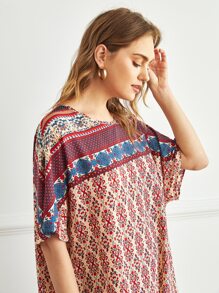 Al Najma Batwing Sleeve Floral and Graphic Print Dress - Multicolor - View 5
