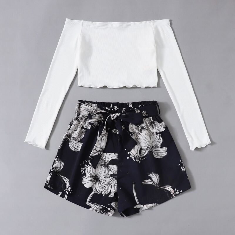 

Off Shoulder Crop Top & Floral Shorts, Multicolor