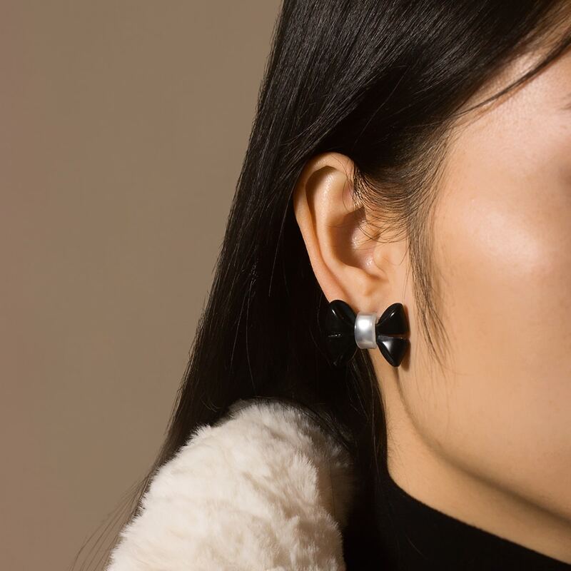 

Bow Knot Stud Earrings, Black