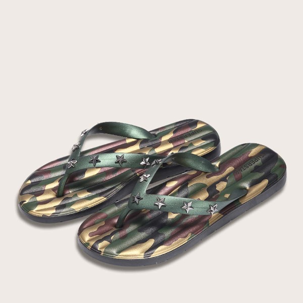 

Men Studded Decor Camo Graphic Flip Flops, Multicolor