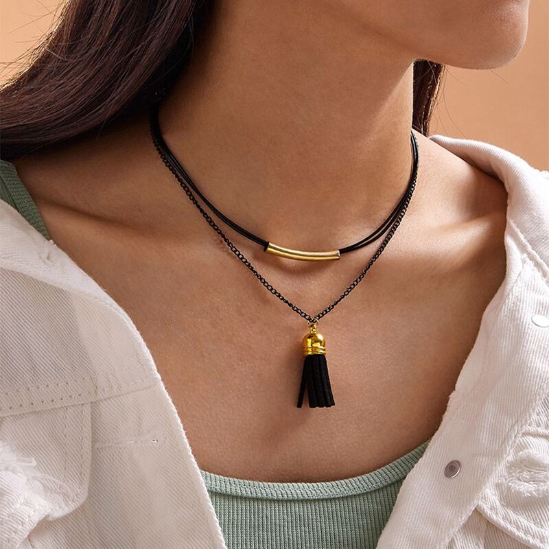 

Tassel Decor Layered Necklace, Black