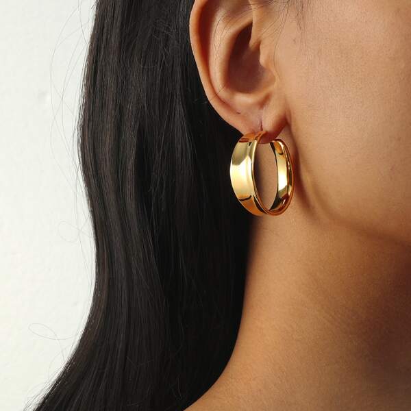 

Solid Hoop Earrings, Gold