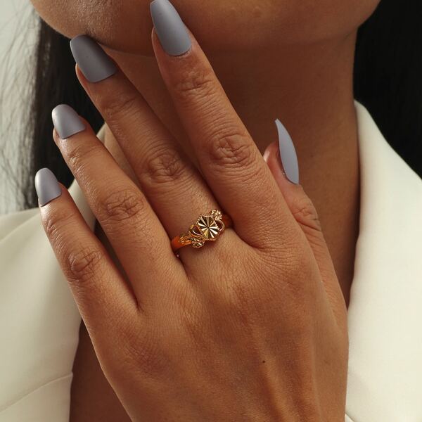 

Engraved Gold Ring