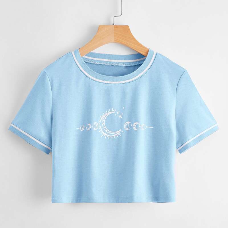 

Moon Graphic Crop Tee, Baby blue