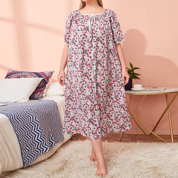 

Plus Square Neck Tie Front Ditsy Floral Sleepdress, Multicolor