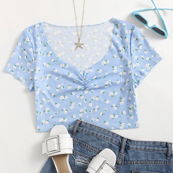 

Ditsy Floral Ruched Crop Tee, Baby blue