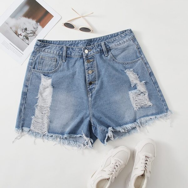 

Plus Distressed Pocket Denim Shorts, Medium wash