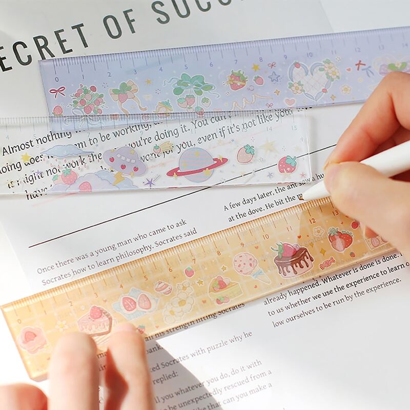 

1pc Strawberry Print Random Ruler, Multicolor