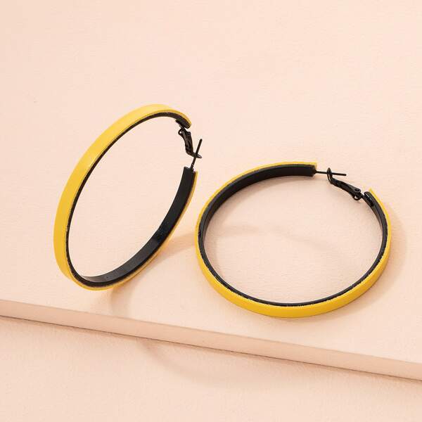 

Minimalist Hoop Earrings, Yellow