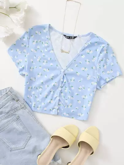SHEIN Qutie V領前紐扣小碎花T恤