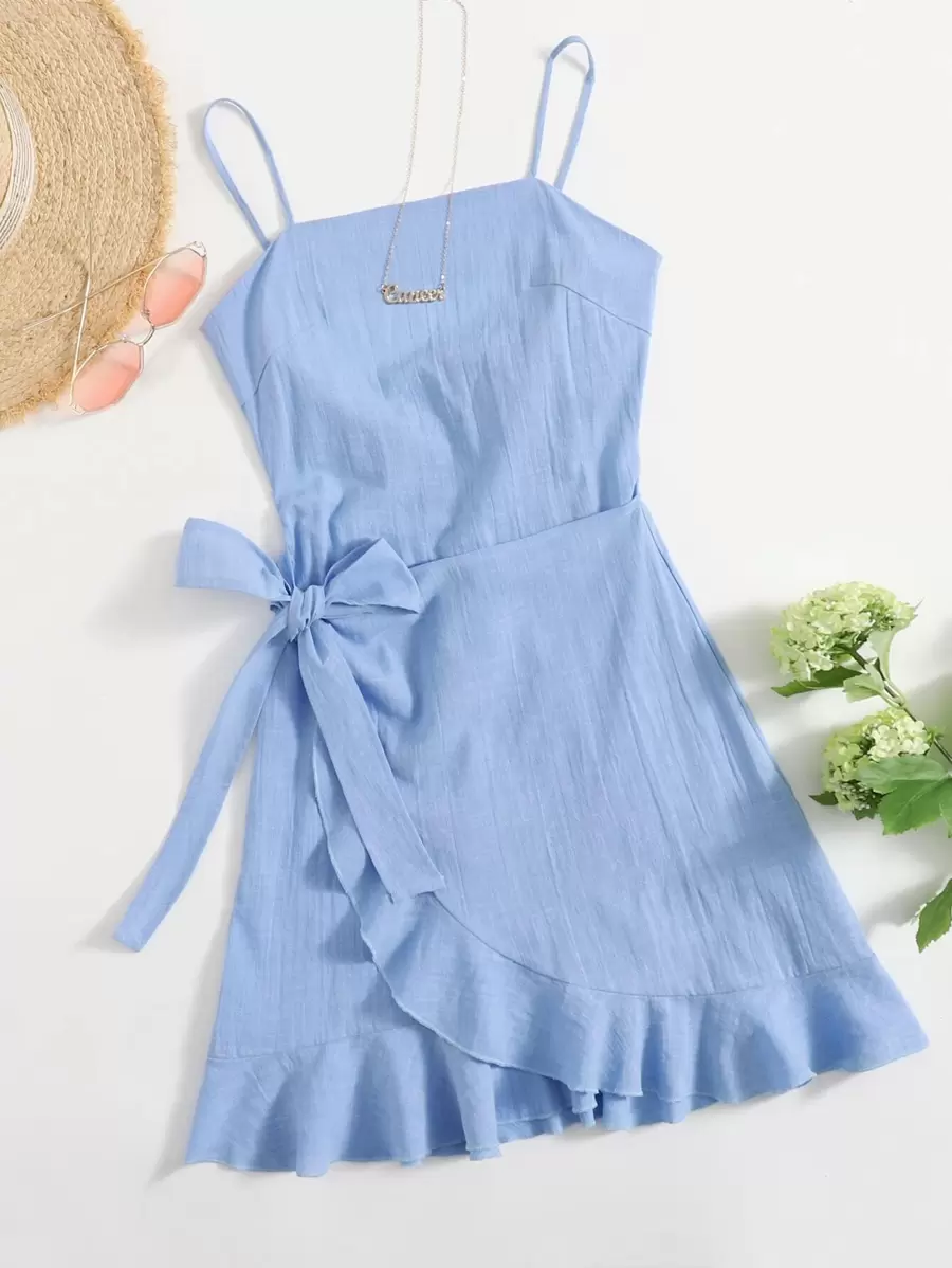 Soleia 後鏤空繫帶荷葉邊圍裹下擺吊带洋裝 - 藍色 - 查看 1