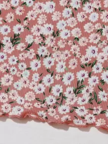Soleia Vestido ribete en forma de lechuga de hombros descubiertos con estampado floral de margarita - Multicolor - Ver 3