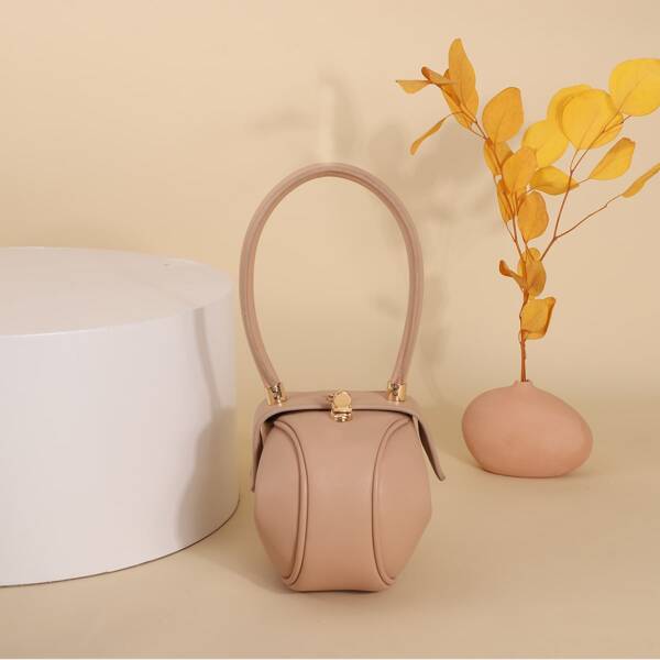 

Structured Twist Lock Shoulder Bag, Khaki