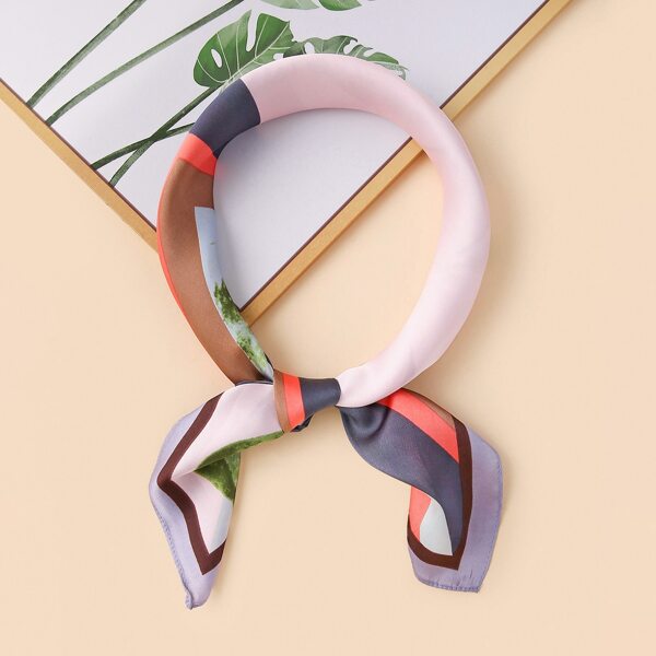 

Leaf Pattern Bandana, Multicolor