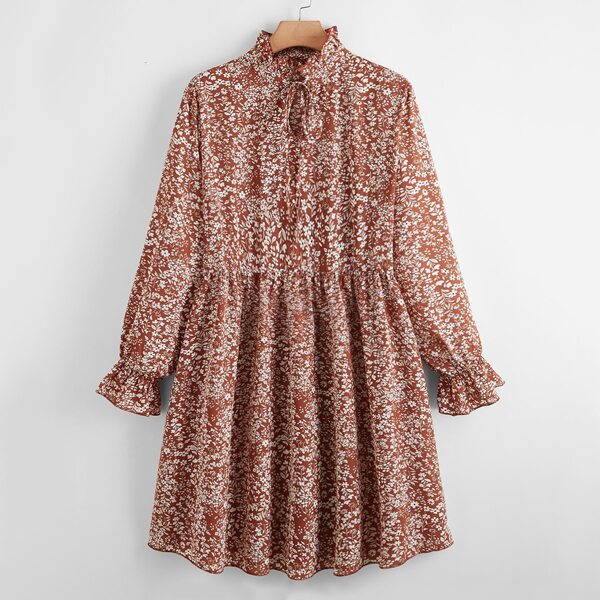 

Plus Allover Plants Print Tie Neck Dress, Red and white
