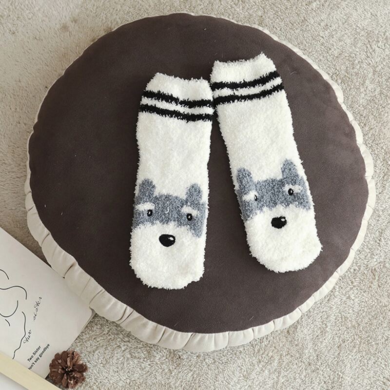 

1pair Cartoon Fuzzy Socks, White