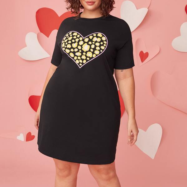 

Plus Drop Shoulder Leopard Heart Print Dress, Black