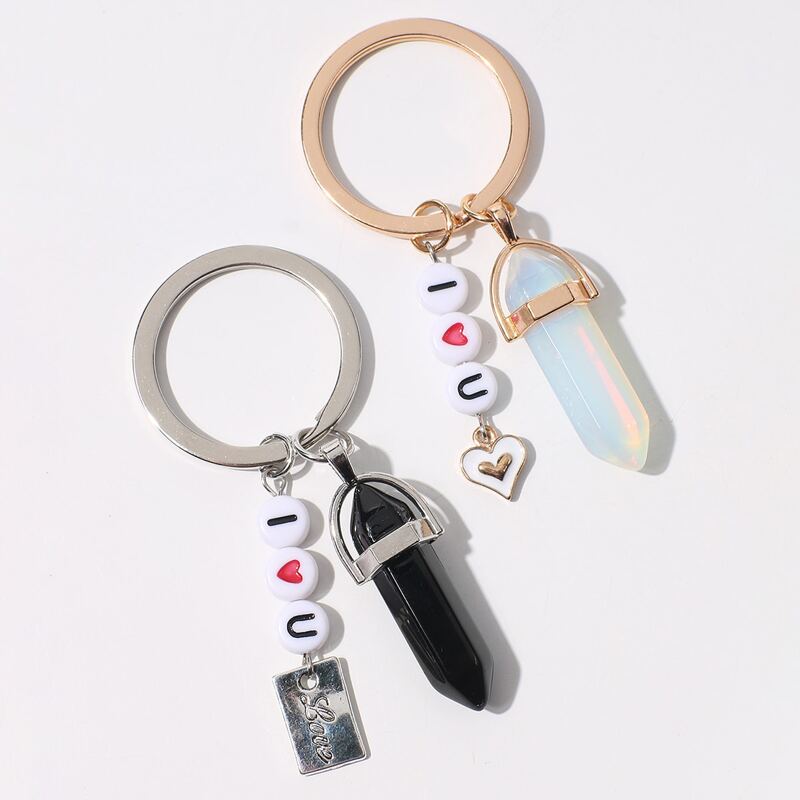 

2pcs Letter Bead Pendant Keychain, Multicolor
