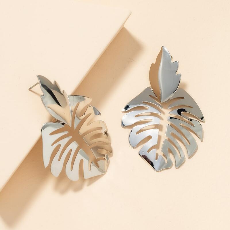 

Hollow Out Leaf Drop Earrings, Silver