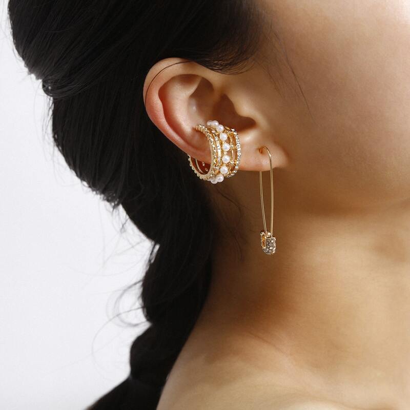 

2pcs Rhinestone Safety Pin Earring Set, Gold